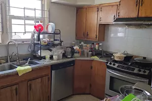 52-05 Robinson St, Flushing, NY 11335 - Photo 20