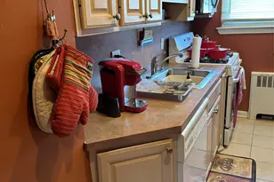 81-49 268th St, Floral Park, NY 11040 - Photo 6