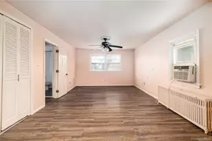 578 Irene St, West Hempstead, NY 11550 - Photo 16