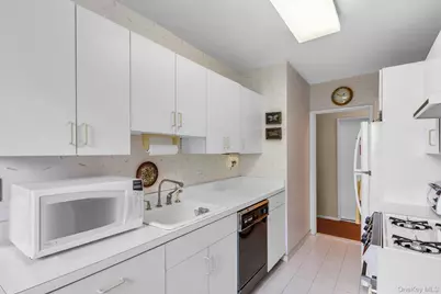 3901 Independence Avenue #4R, Bronx, NY 10463 - Photo 8