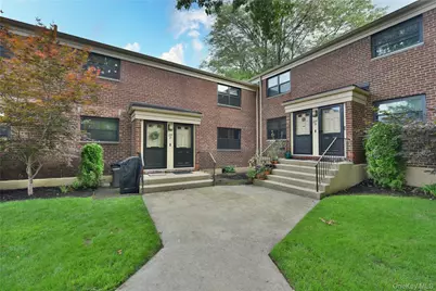 219-37 75th Avenue #160A2, Oakland Gardens, NY 11364 - Photo 2