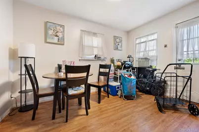 959 E 220th Street, Bronx, NY 10469 - Photo 4