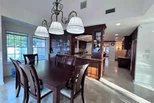 35 Moss Ln, Jericho, NY 11753 - Photo 12