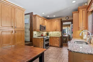 399 Ocean Ave, Massapequa, NY 11758 - Photo 12