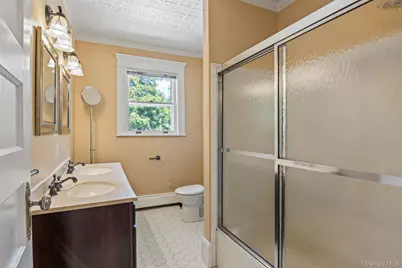 399 Ocean Avenue, Massapequa, NY 11758 - Photo 22