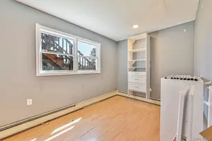 19 Griddle Ln, Levittown, NY 11756 - Photo 6