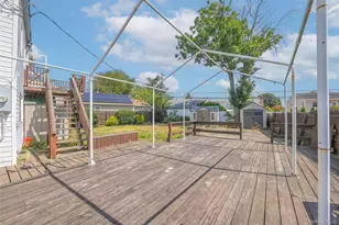 19 Griddle Ln, Levittown, NY 11756 - Photo 18