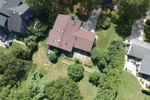 42 Lauren Ave, Dix Hills, NY 11746 - Photo 2