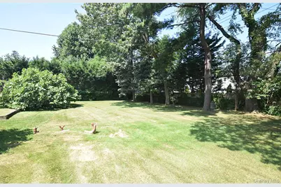 42 Lauren Avenue, Dix Hills, NY 11746 - Photo 30