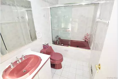 42 Lauren Avenue, Dix Hills, NY 11746 - Photo 18