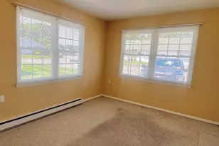 268A Berwick Ct, Ridge, NY 11961 - Photo 10