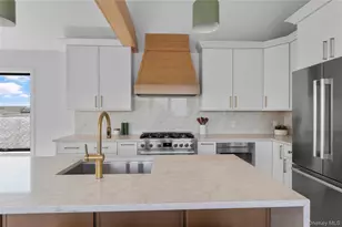 319 Wilmot Rd, Ocean Beach, NY 11770 - Photo 10