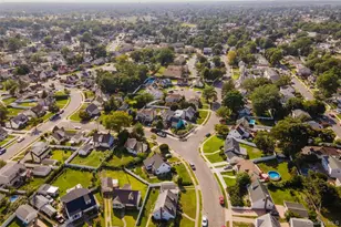 731 Planders Ave, Uniondale, NY 11553 - Photo 2