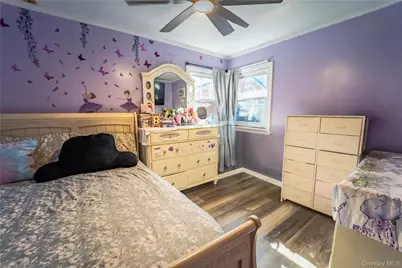 731 Planders Avenue, Uniondale, NY 11553 - Photo 14