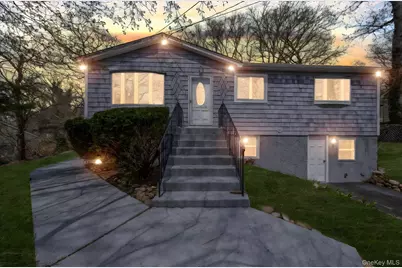 21 Yucca Road, Rocky Point, NY 11778 - Photo 2