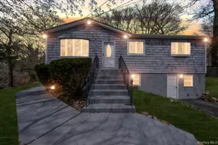 21 Yucca Rd, Rocky Point, NY 11778 - Photo 2