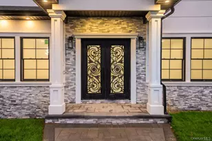 12 Hoover Ln, Bethpage, NY 11714 - Photo 4