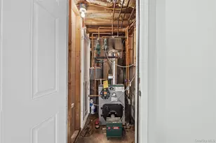 60 Lafayette St, Huntington, NY 11743 - Photo 26