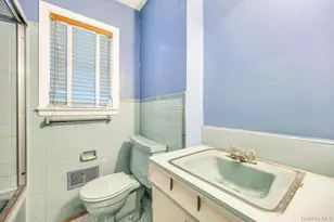 159-15 89th St, Howard Beach, NY 11414 - Photo 16