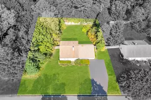 75 White Pine Way, Medford, NY 11763 - Photo 4