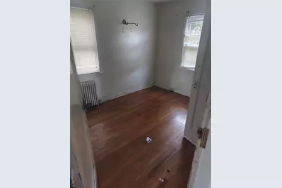 351 E Meadow Avenue, East Meadow, NY 11554 - Photo 6