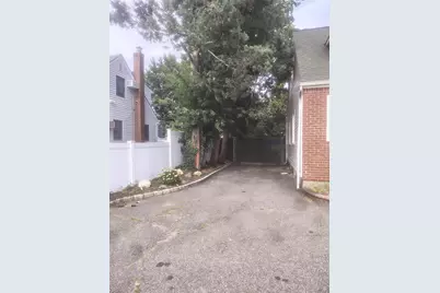 351 E Meadow Avenue, East Meadow, NY 11554 - Photo 2