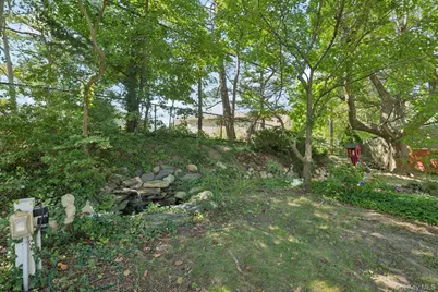 12 Clarkson Drive, Farmingville, NY 11738 - Photo 28