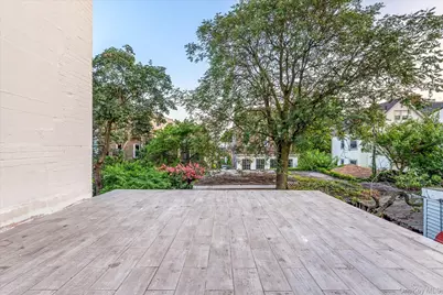 1142 Welling Court, Astoria, NY 11102 - Photo 22