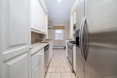 120 Morris Avenue #A19, Rockville Centre, NY 11570 - Photo 10