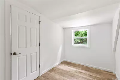 110 E Bartlett Road, Middle Island, NY 11953 - Photo 22