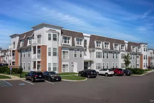 75 Circle Dr, Central Islip, NY 11722 - Photo 4