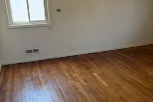 1 Willowbrook Ln, Freeport, NY 11520 - Photo 8