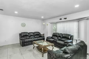 58 Pasadena Dr, Plainview, NY 11803 - Photo 4