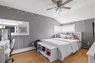 6 Downhill Ln, Wantagh, NY 11793 - Photo 20