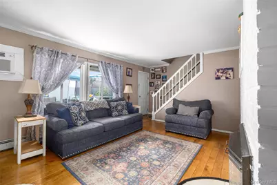 6 Downhill Lane, Wantagh, NY 11793 - Photo 6