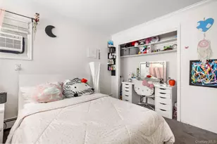 6 Downhill Ln, Wantagh, NY 11793 - Photo 12