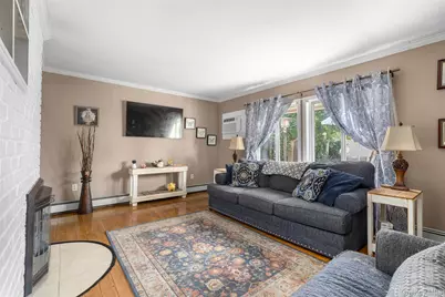 6 Downhill Lane, Wantagh, NY 11793 - Photo 8