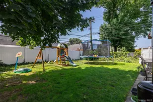 6 Downhill Ln, Wantagh, NY 11793 - Photo 24