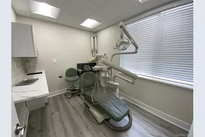 26234 Grand Central Parkway, Floral Park, NY 11005 - Photo 8