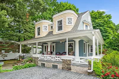 230 Van Cortlandt Park Avenue, Yonkers, NY 10705 - Photo 2