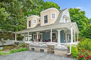 230 Van Cortlandt Park Ave, Yonkers, NY 10705 - Photo 2