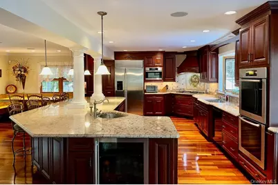 48 River Heights Drive, Smithtown, NY 11787 - Photo 4