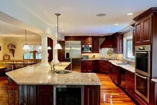 48 River Heights Dr, Smithtown, NY 11787 - Photo 4