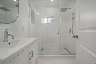 255 Moore Ave, Freeport, NY 11520 - Photo 20