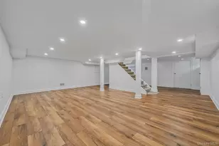 255 Moore Ave, Freeport, NY 11520 - Photo 34