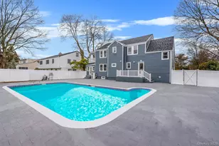 255 Moore Ave, Freeport, NY 11520 - Photo 4