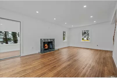 255 Moore Avenue, Freeport, NY 11520 - Photo 16