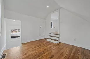 255 Moore Ave, Freeport, NY 11520 - Photo 32