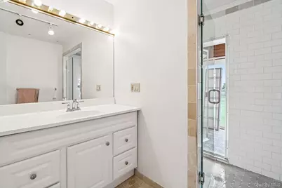 5 Bay Road, Patchogue, NY 11772 - Photo 14