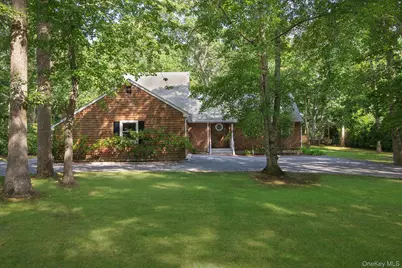 138A Montauk Highway, Westhampton, NY 11977 - Photo 2